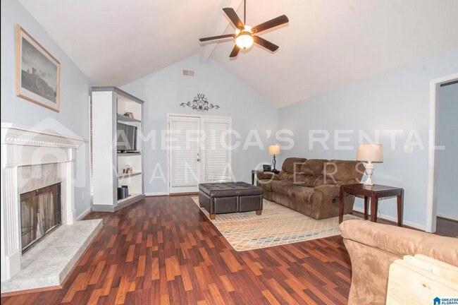 Foto del edificio - DEPOSIT PENDING! Home for Rent in Alabaste...