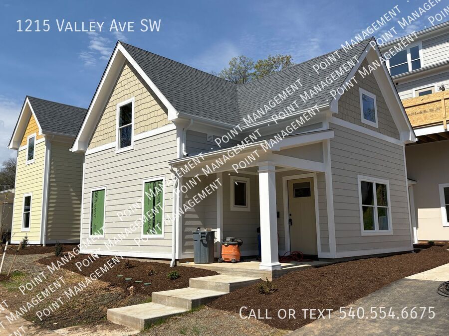 Photo - 1215 Valley Ave SW-