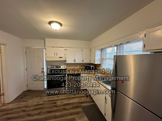 Foto del edificio - 1003 Floyd Dr