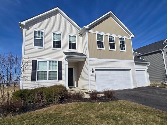 Building Photo - 140 Saddlebred Cir