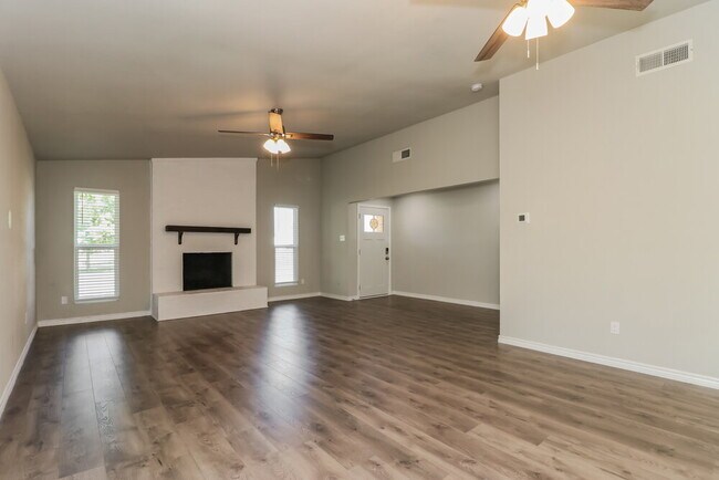Foto del edificio - 3300 Chalmette Ct