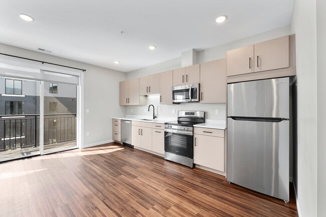 Studio MC-4 - Cannery Square