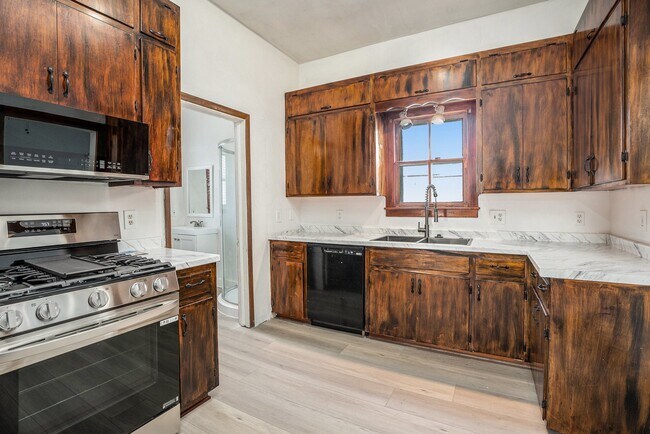 Foto del edificio - 3309 Avenue N