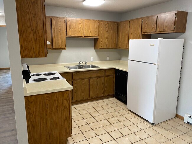 Kitchen - 3050 Wilson Ave