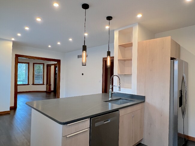 Foto del edificio - 5038 Seminole St