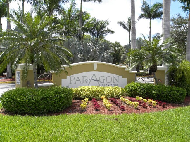 Foto del edificio - 761 N Pine Island Rd