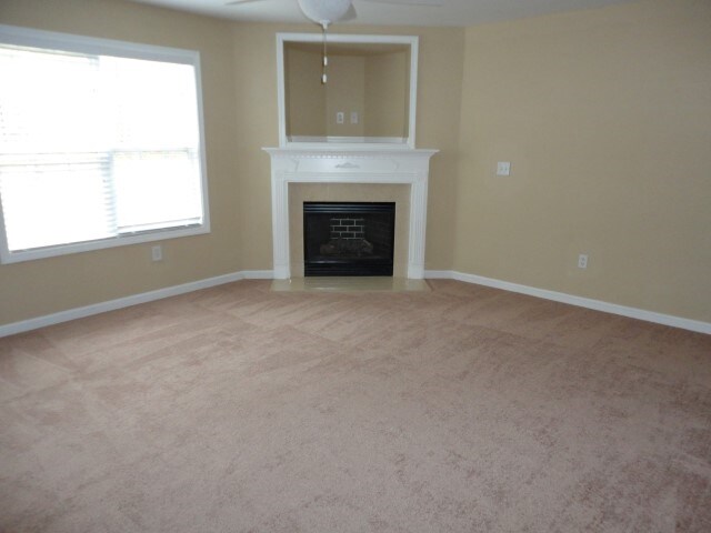 Building Photo - 540 Chapel Walk Ln