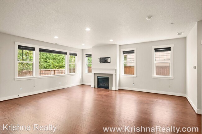 Foto del edificio - 4 br, 2.5 bath House - 7515 NE Owens St.