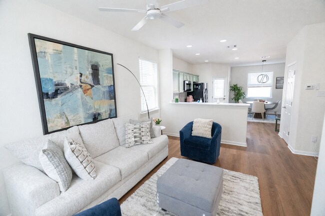 Foto del edificio - Room in Condo on Red Bud Ridge Ln