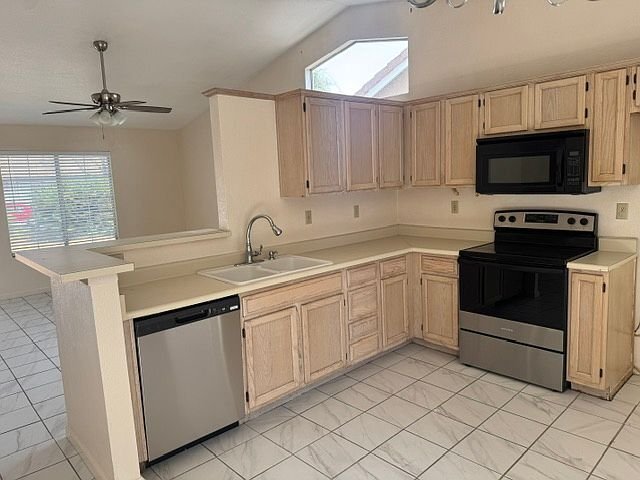 Building Photo - 3612 Asheboro Ln