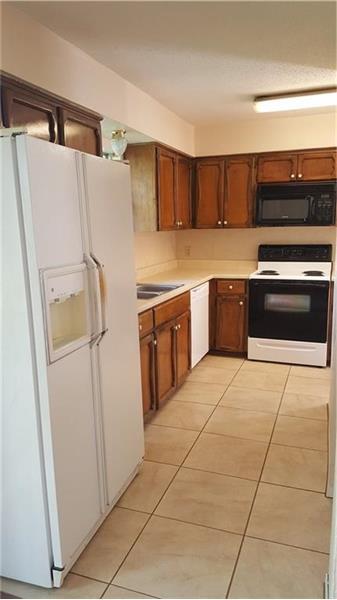 Building Photo - 3411 Crestmeadow Dr