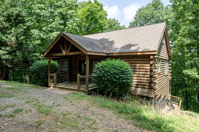 Building Photo - 124 Adair Dr