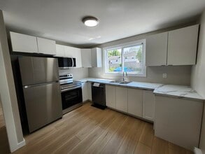 Building Photo - 116 Golden Grove Rd