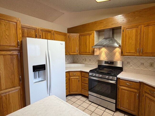 Foto del edificio - 1005 Princewood Pl