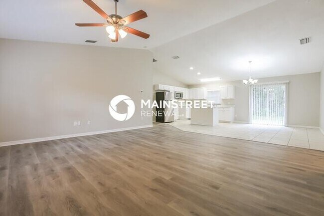 Foto del edificio - 3 Bedroom Pet-Friendly Home in north port,...