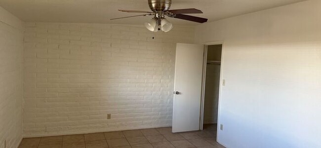 Building Photo - Charming 2 Bed, 1.5 Bath Townhouse for Rent