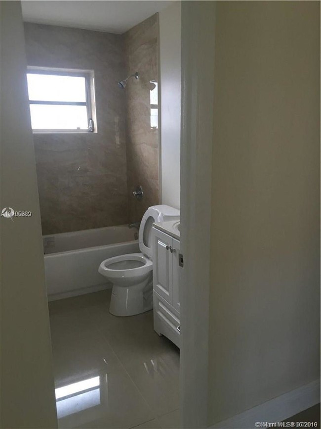 Foto del edificio - 1516 SW 5th Pl