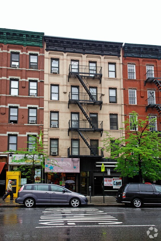 Foto principal - 1592 Second Ave