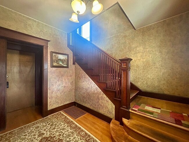 Photo - 1030 Apartment