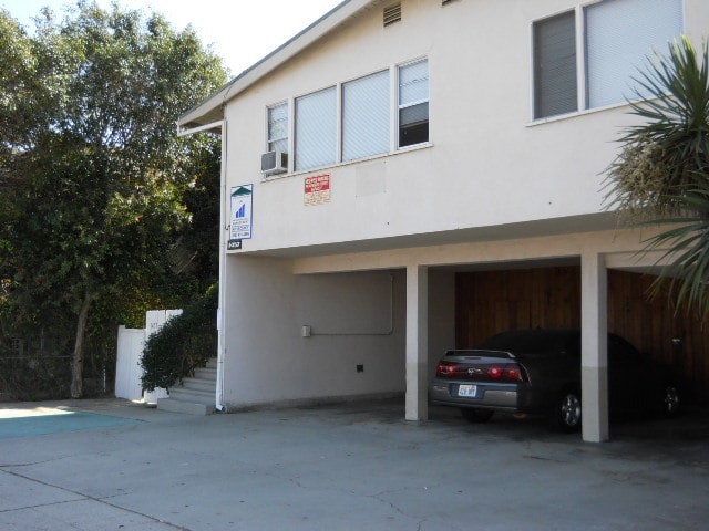 Building Photo - 1457 S Westgate Ave