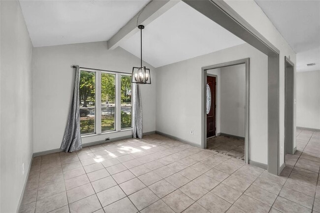 Building Photo - 7411 Tall Pines Dr