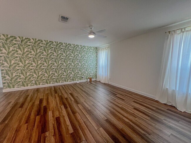 Building Photo - 512 Barbary Coast Ln
