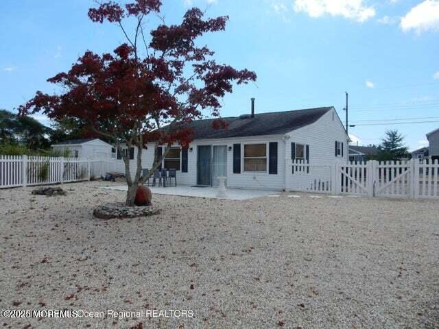 Foto del edificio - 4 Lake Huron Dr