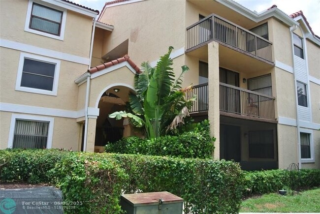 Building Photo - 5801 Riverside Dr