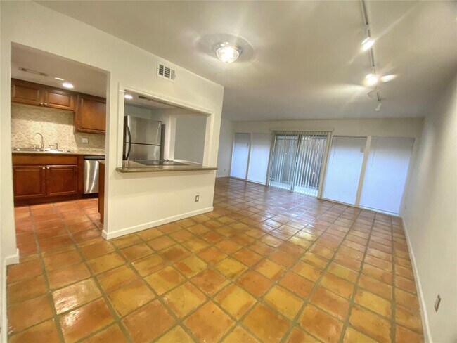 Building Photo - 3918 Mandell St