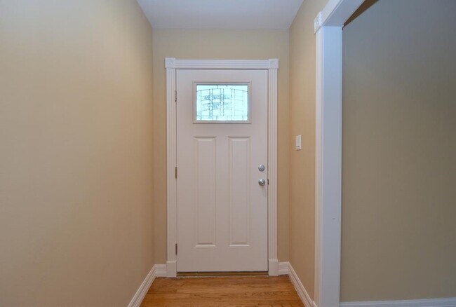 Foto del edificio - 9799 Pine Lake Dr
