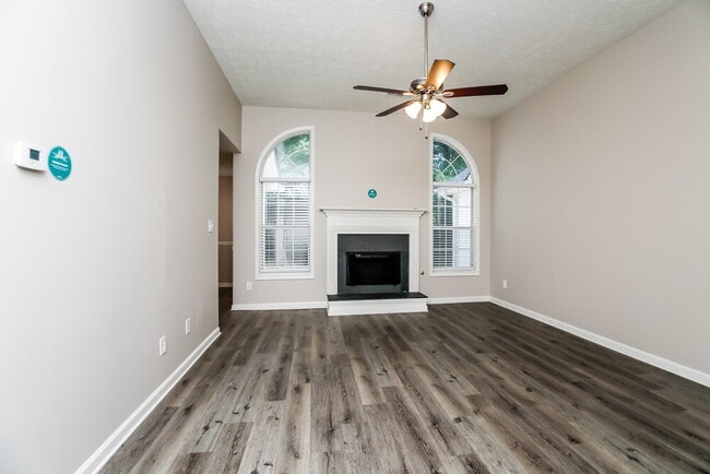 Building Photo - 309 Stones Throw Dr