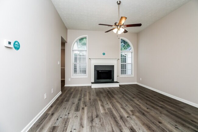 Foto del edificio - 309 Stones Throw Dr