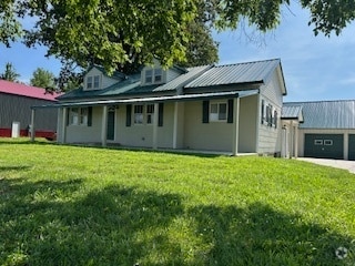 Building Photo - 8470 S US Highway 41