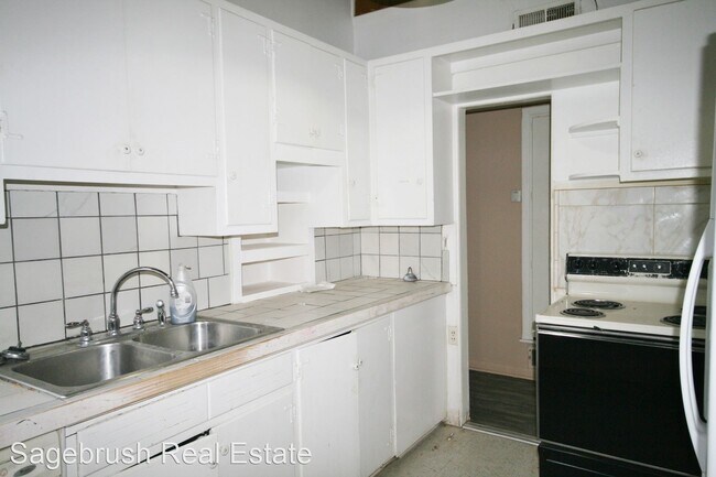 Building Photo - 3 br, 2 bath House - 2616 Sheldon St.