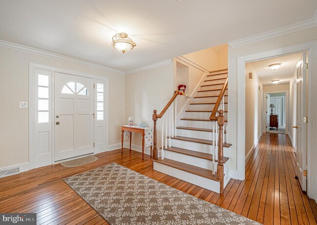 Building Photo - 1061 Lyme Ct