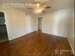 Building Photo - 504 Patton Dr