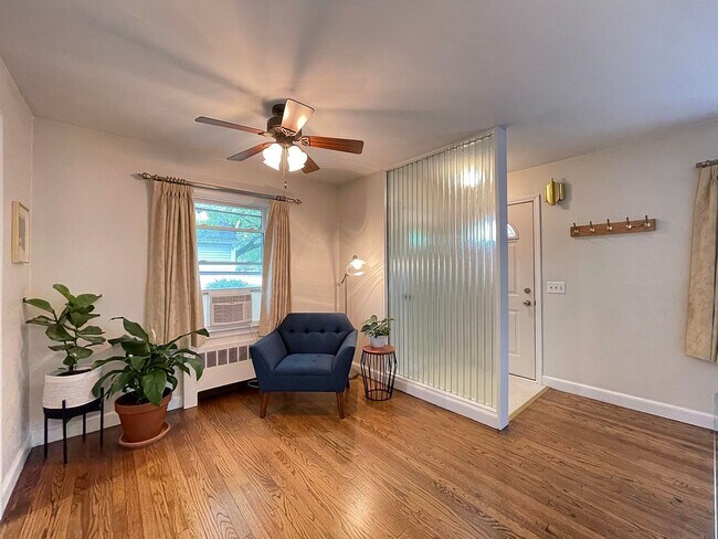 Foto del edificio - 2506 Barrington Pl