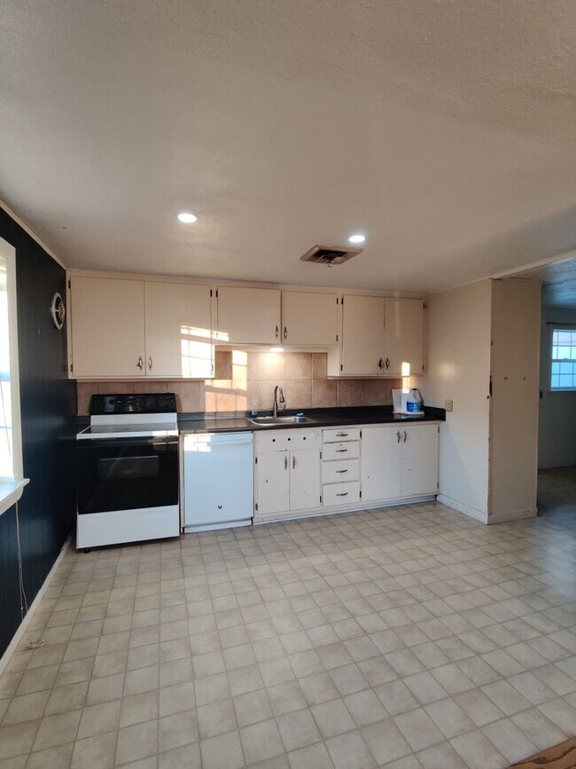 Foto del edificio - 1011 Elm Ave