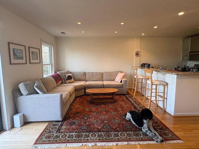 Foto del edificio - 2103 N Rolfe St