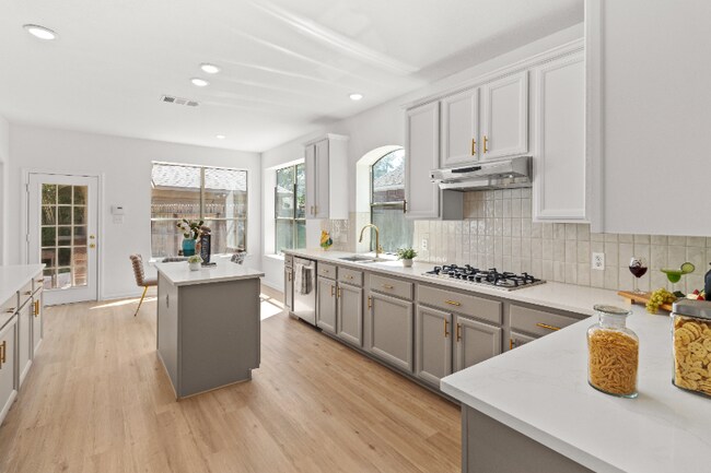Building Photo - 3414 Hansford Pl