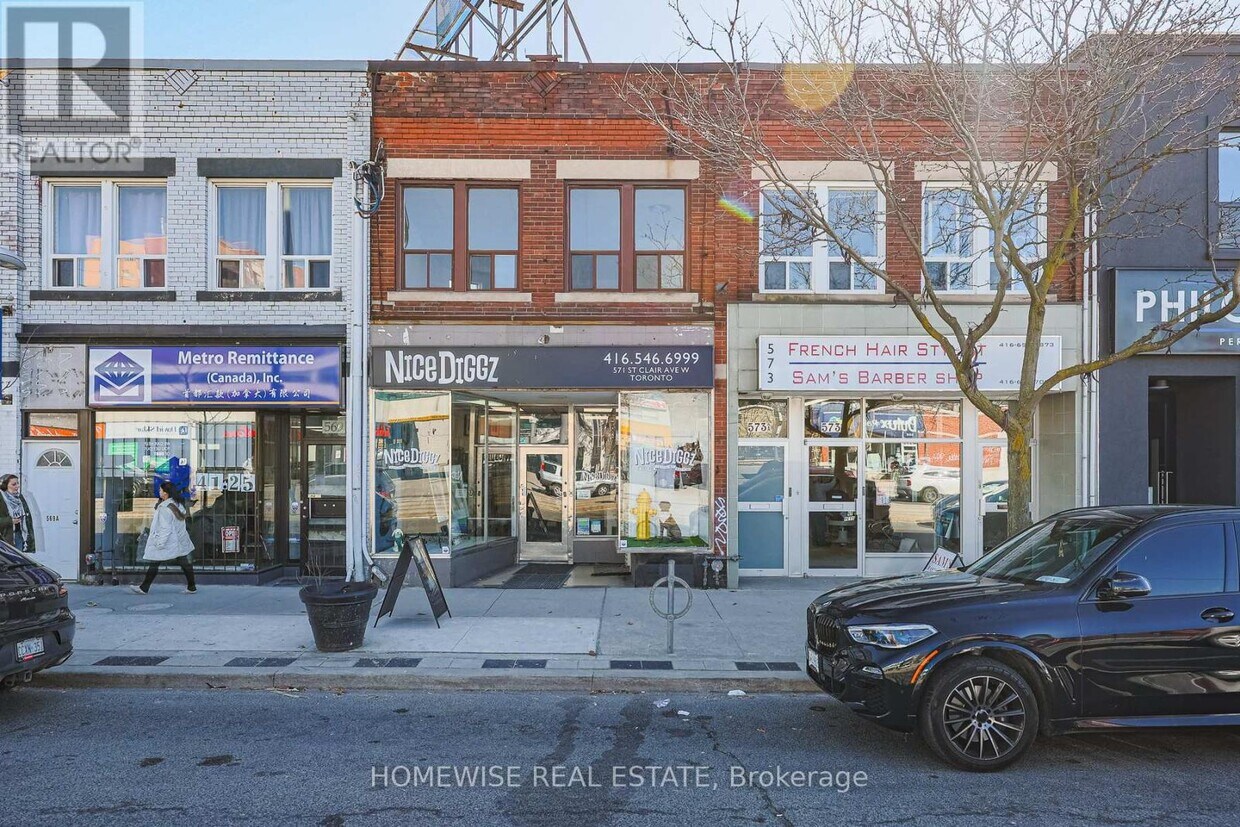 Primary Photo - 571 St Clair Ave W