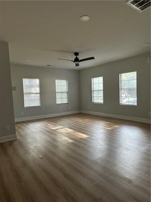 Foto del edificio - 1345 Maple St