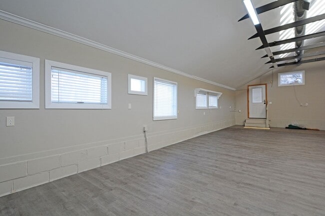 Foto del edificio - 814 Grand Ave