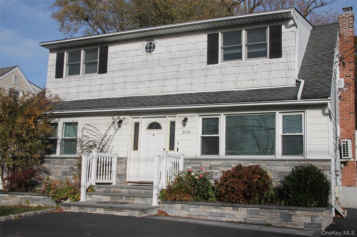 Primary Photo - 2230 New York Ave