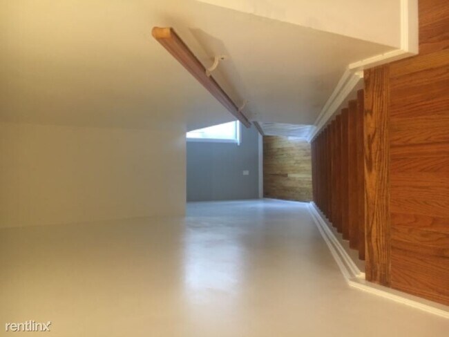 Foto del edificio - 3 br, 2.5 bath Townhome - 1700 Ridgeview Ct