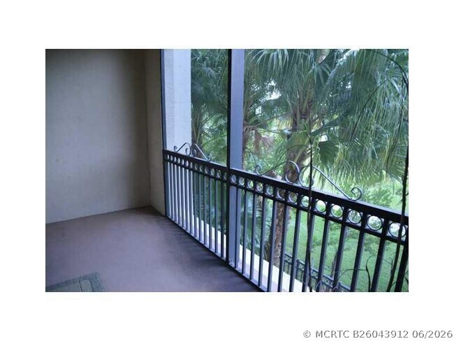 Building Photo - 3020 NW 125th Ave