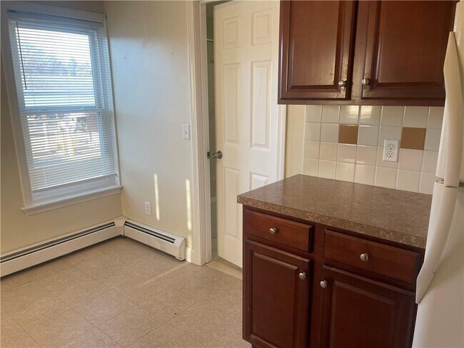 Foto del edificio - 585 Main St