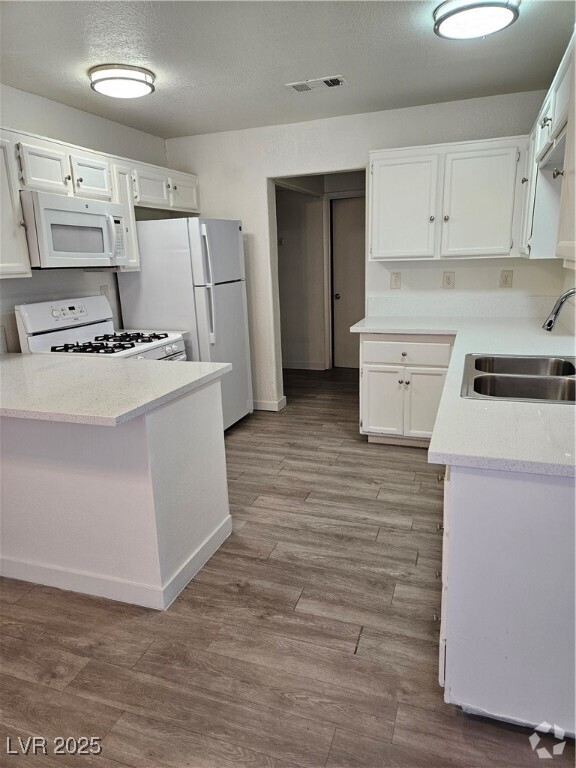 Building Photo - 6929 Oyster Shell Dr