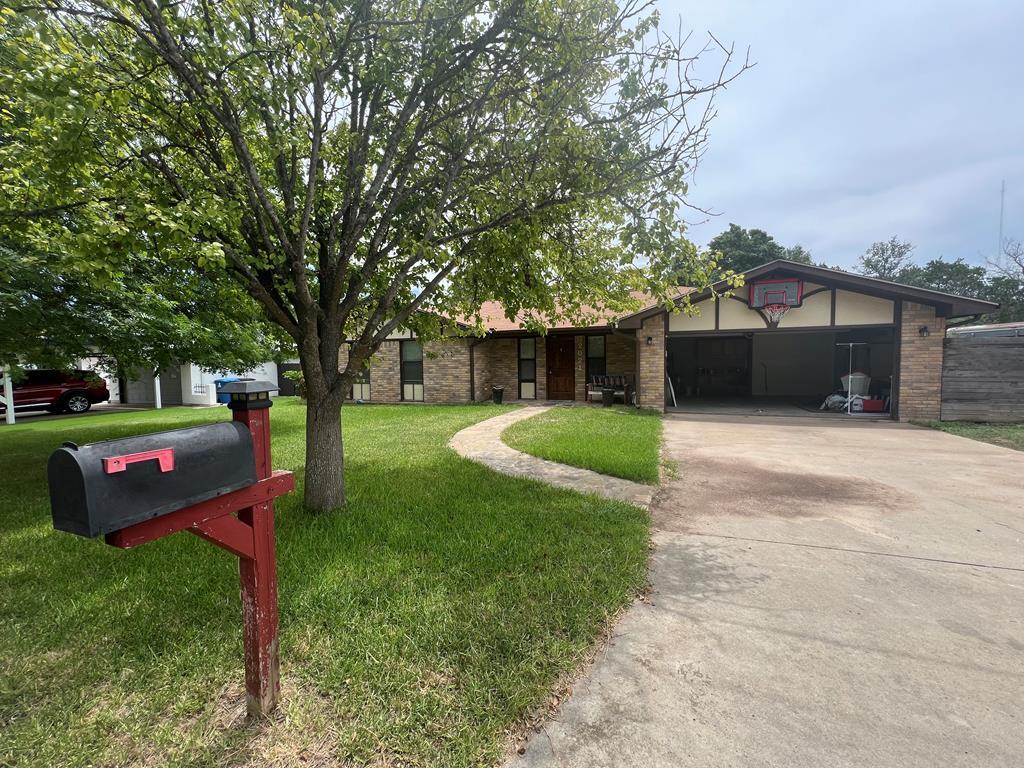 Primary Photo - 2021 Lime Creek Rd