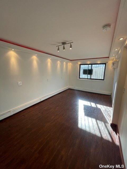 Building Photo - 1414 E 84th St